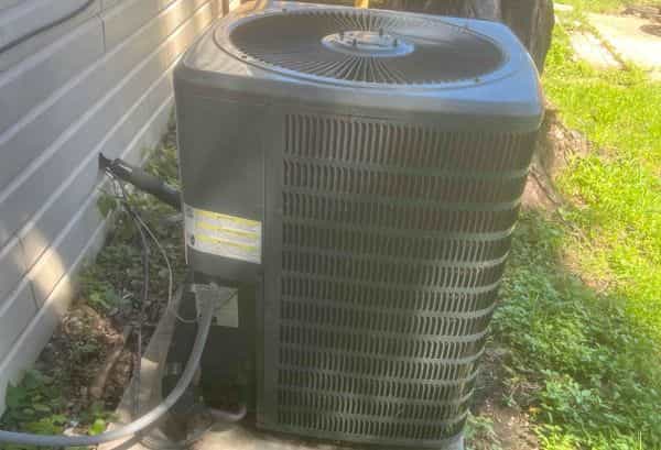 Outdoor HVAC system winters