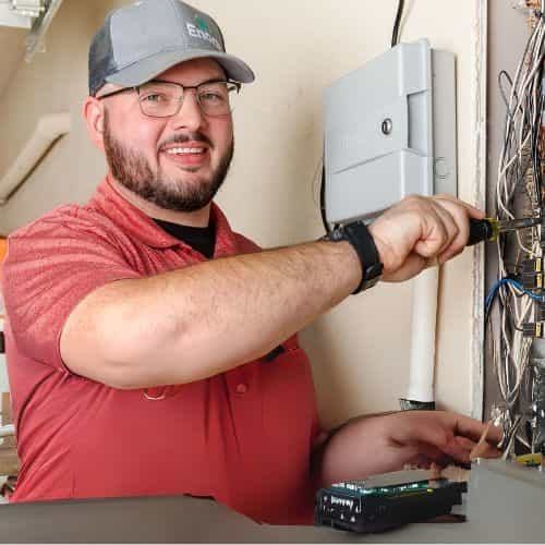 team enoch electrician working